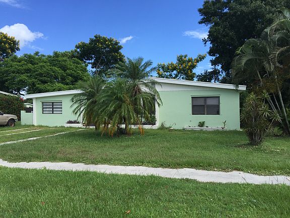 5th image of 155 SE Lucero Dr