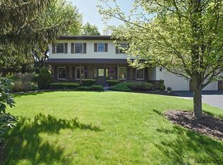 6 Keystone Cmns, Ballston Lake, NY 12019