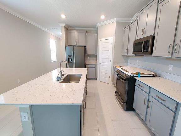 5th image of 9570 Little Bluestem Dr