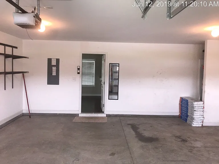 124 Sorrel Ct — Photo 32
