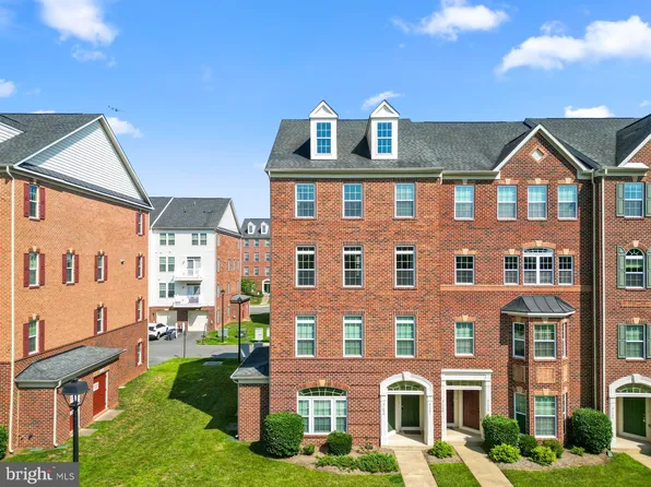 21701 Charity Ter, Ashburn, VA 20147