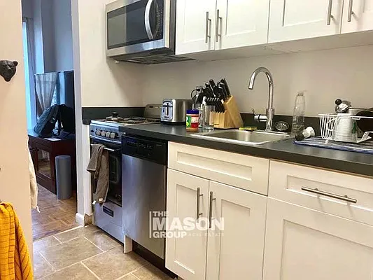 Rented by Mason Group LLC | media 27