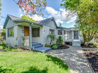 19610 55th Ave NE, Kenmore, WA 98028