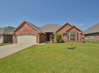 1705 Dorothy Dr, Moore, OK 73170
