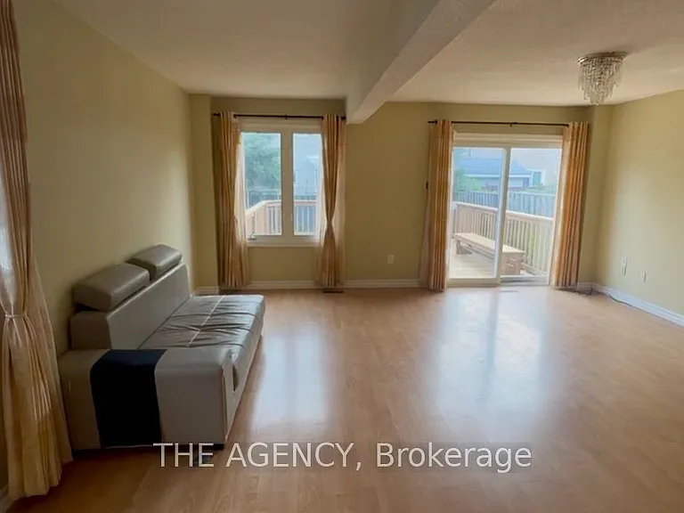 14 Clydesdale Rd — Photo 3