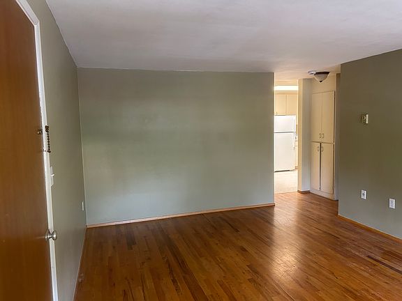2nd image of 2900 NW Polk Ave #110