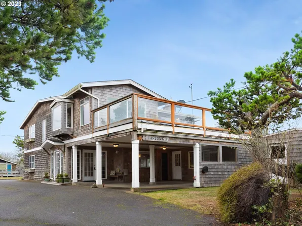 1920 Beach Dr, Seaside, OR 97138