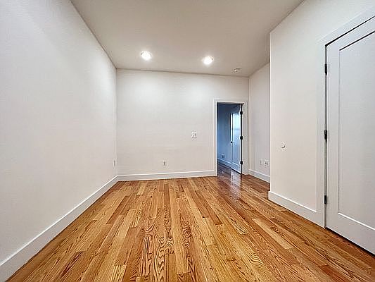 2nd image of 350 Lenox Ave #S5