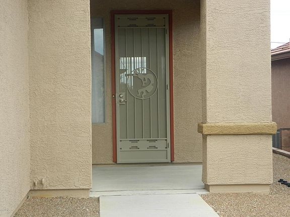 2nd image of 454 W Chardin Dr