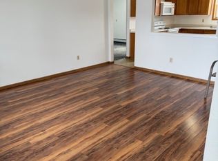 1115 Campbell Dr #10, Grand Forks, ND 58201