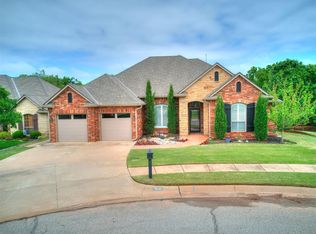 3141 Viewmont Ct, Edmond, OK 73003
