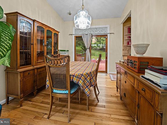 5th image of 6816 Timberlane Rd