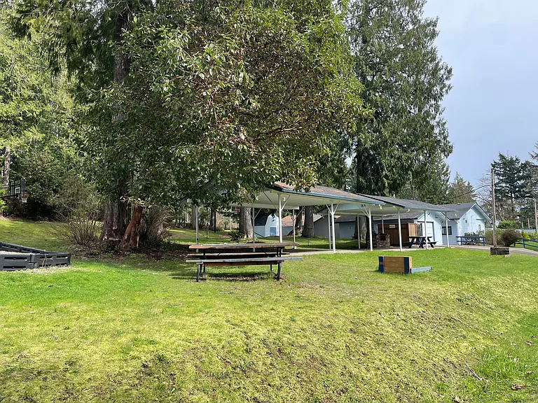 310 E Wood Ln — Photo 24