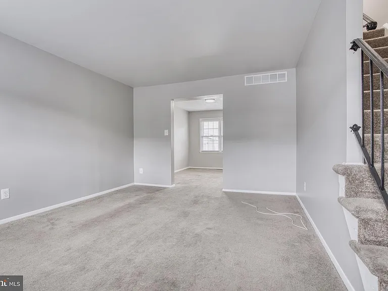 8 Beyda Ct #28 — Photo 3
