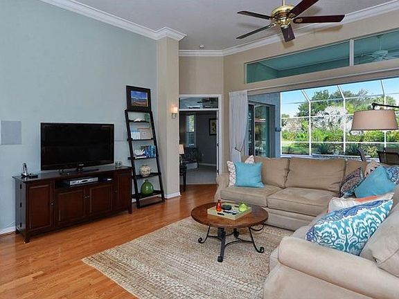 5th image of 757 Silk Oak Dr