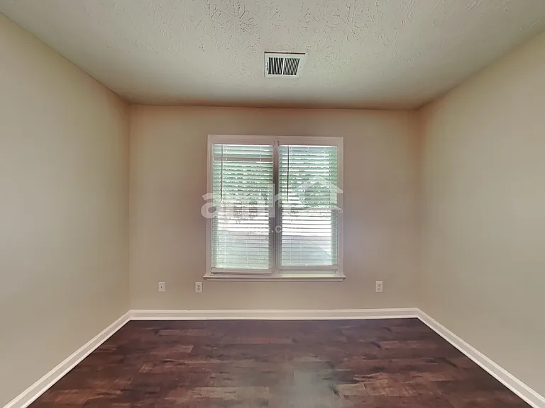 4960 Hopeland Dr — Photo 15