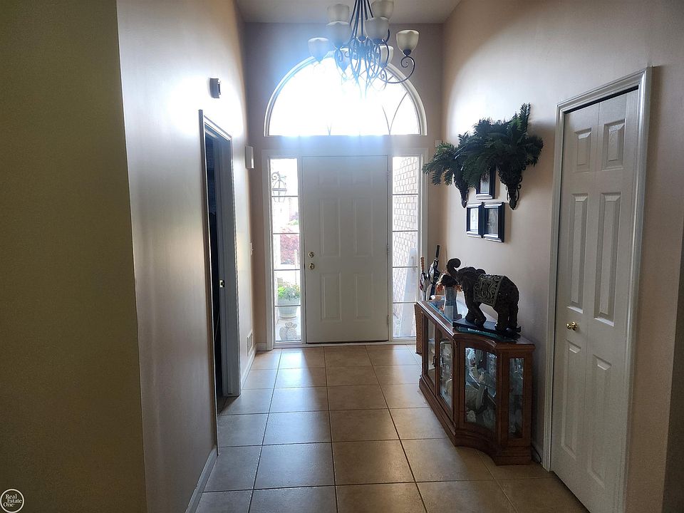 21766 Ambassador Dr, photo 5