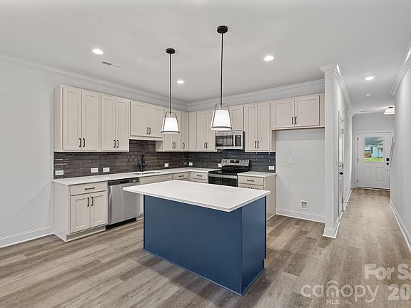 4th image of 3140 Dublin Rd