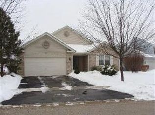 315 Woodhill Ln, Lake Villa, IL 60046