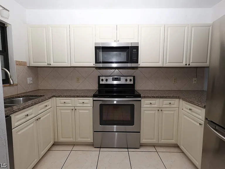 26510 Southern Pines Dr #102 — Photo 9