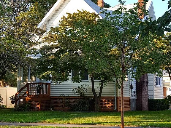 3rd image of 36 Curtis Ave