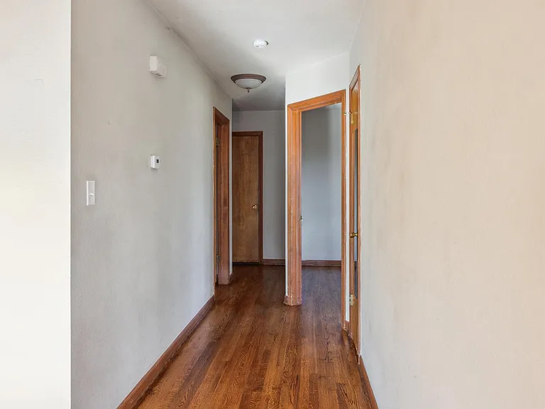 4426 Mission Rd — Photo 14