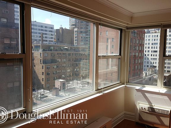 2nd image of 1329 2nd Ave #15R