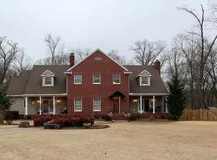 215 Somerset St, Bentonville, AR 72712