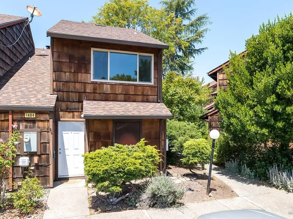 1484 Parkway Drive, Rohnert Park, CA 94928