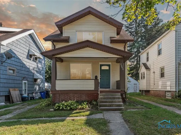 2041 Mansfield Rd, Toledo, OH 43613
