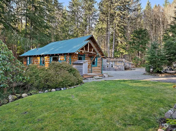 54710 278th Avenue E, Ashford, WA 98304