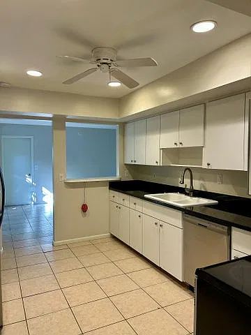 3 bed, 1720 sqft, $4,200 — Photo 4