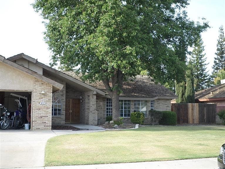 2nd image of 912 Helen Way