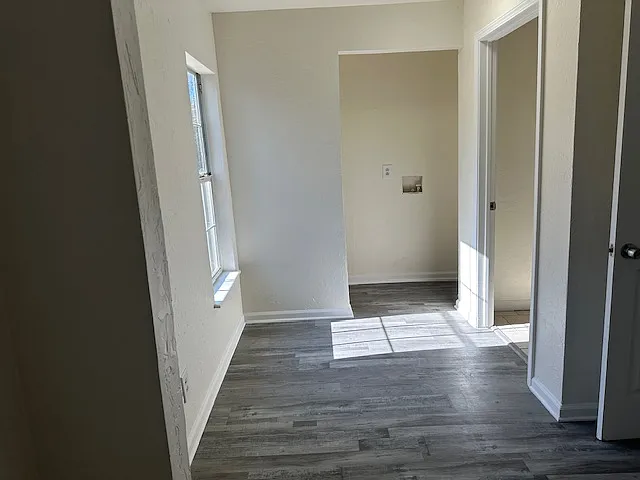 712 Walnut St — Photo 10