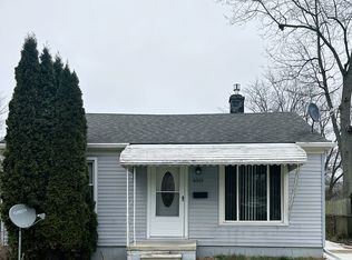 6565 Burr St, Taylor, MI 48180