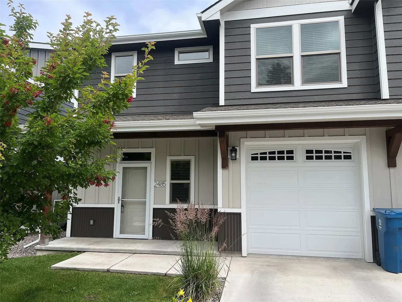 3 bed, 1450 sqft, $2,895 — Photo 1