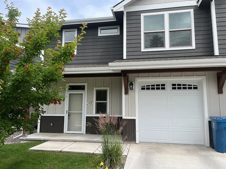 2485 Aspen Grove Loop