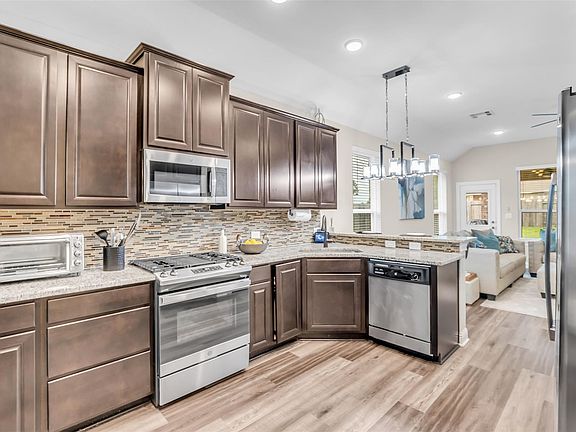 3rd image of 19055 Minero Ln