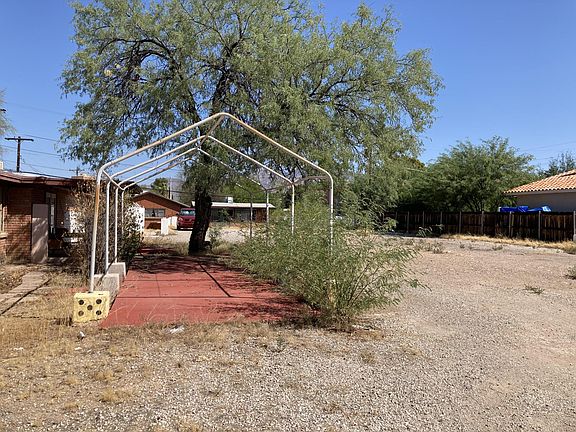3rd image of 3023 E Loretta Dr #16