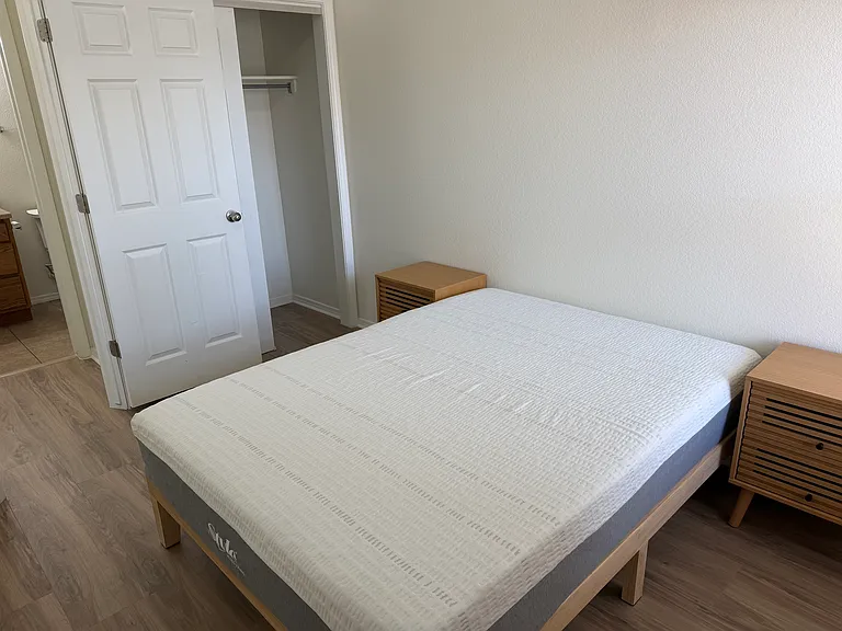 1600 Bradley Ct — Photo 23