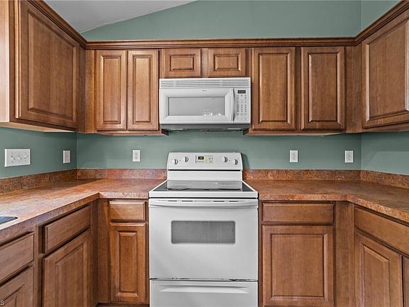 5th image of 2006 Briar Run Dr