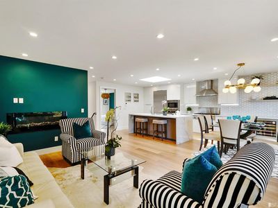 44 Molimo Dr, San Francisco, CA, 94127