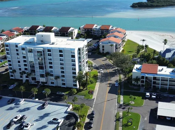 855 Bayway Blvd APT 908, Clearwater, FL 33767