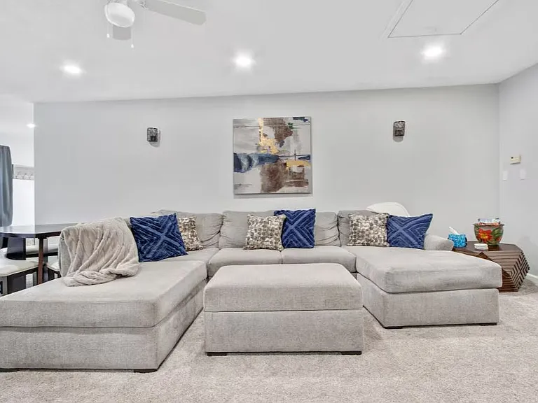 3786 Broadway St #4 — Photo 4