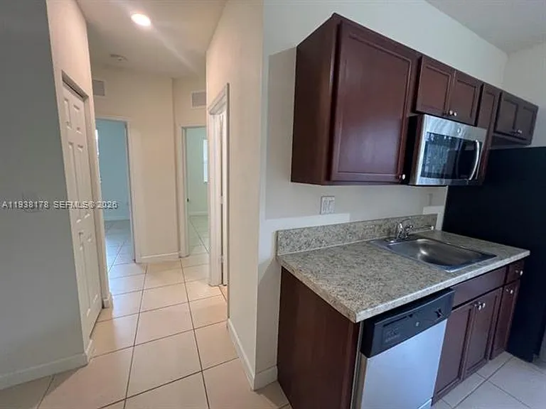 191 SE 35th Ave #191 — Photo 37