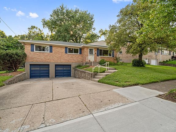 2nd image of 2855 Almester Dr