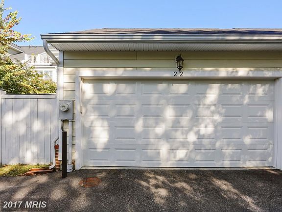 Detached 2 car garage that leads to private patio
