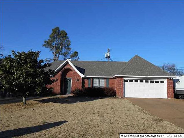 1st image of 1280 Five Oaks Dr N