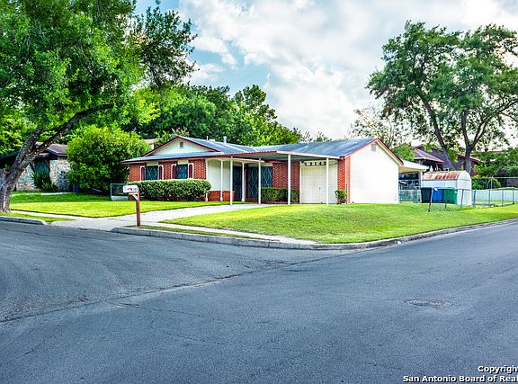 5th image of 2143 Daniel Boone Dr