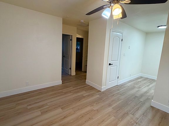 3rd image of 1902 Sheridan St APT B